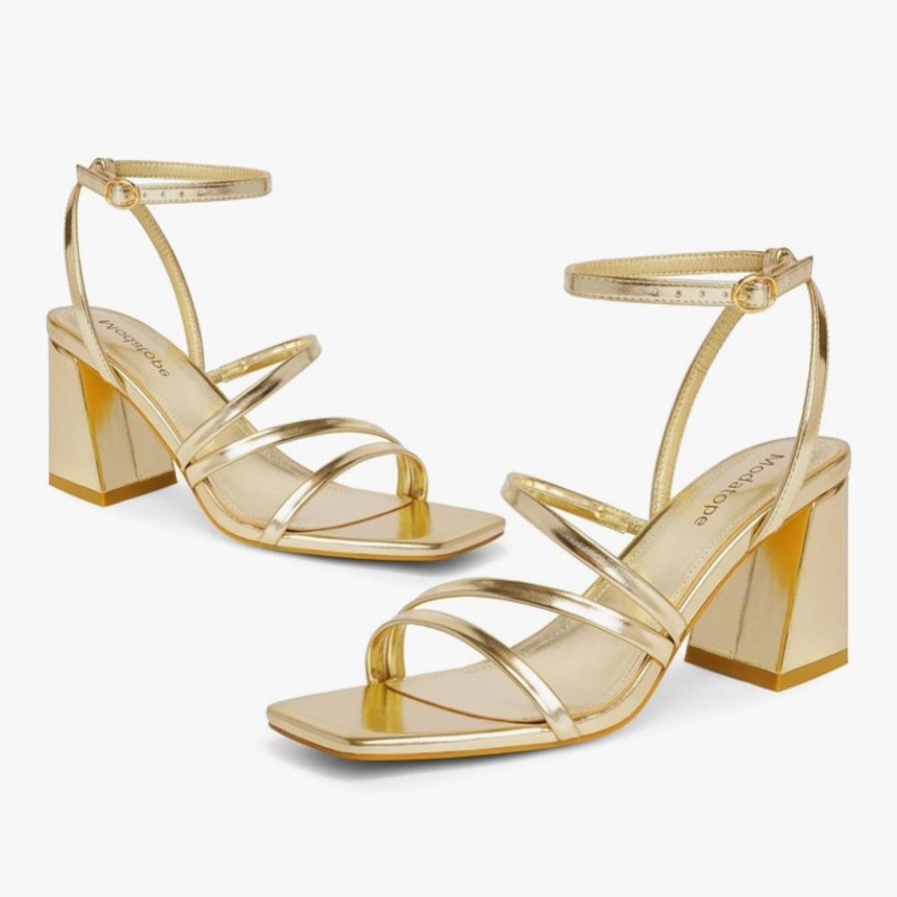 Elegant Gold Strappy Block Heels - Picture 2 of 7